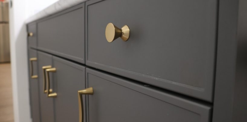 Idei de reîmprospătare a mobilierului prin înlocuirea accesoriilor decorative